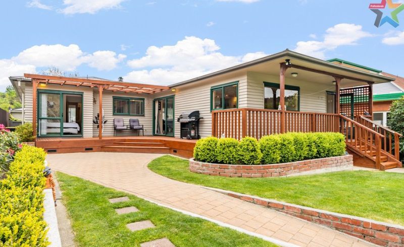  at 77 Glen Road, Stokes Valley, Lower Hutt