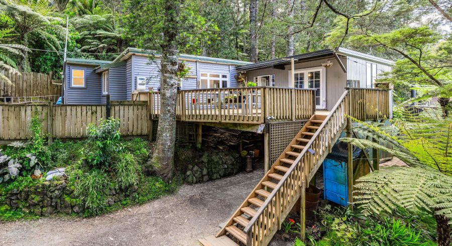  at 103 Laingholm Drive, Laingholm, Waitakere City, Auckland