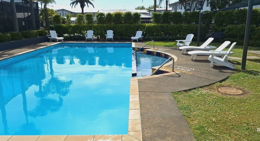  at 11/2 Armoy Drive, East Tamaki, Manukau City, Auckland