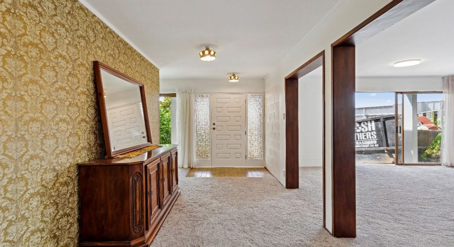  at 35 Parr Terrace, Castor Bay, North Shore City, Auckland