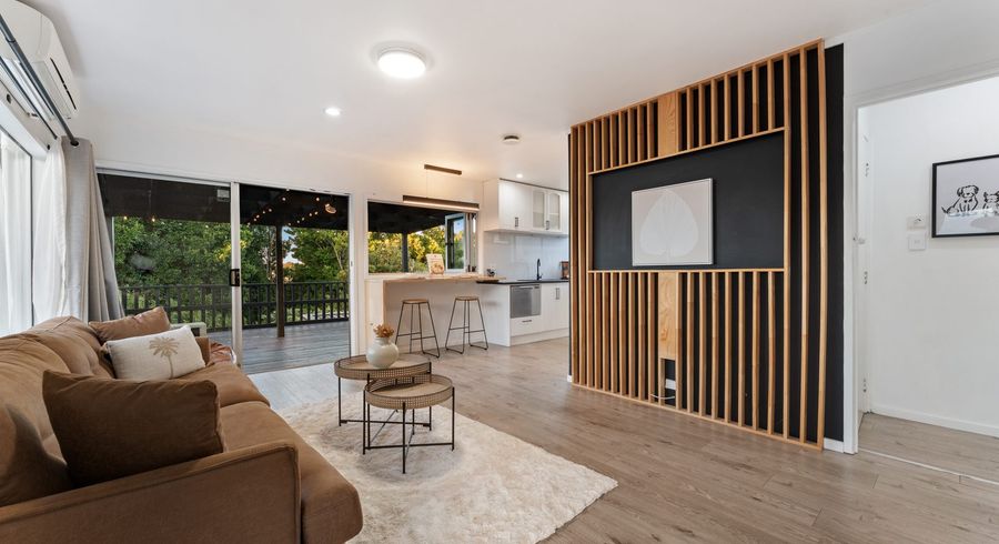  at 2/20 Celeste Place, Totara Vale, North Shore City, Auckland