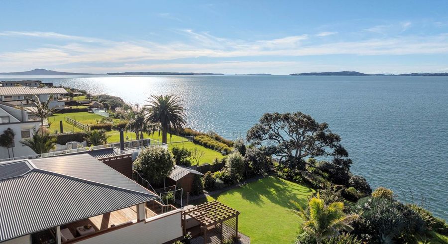  at 33  Pohutukawa Road, Beachlands, Manukau City, Auckland