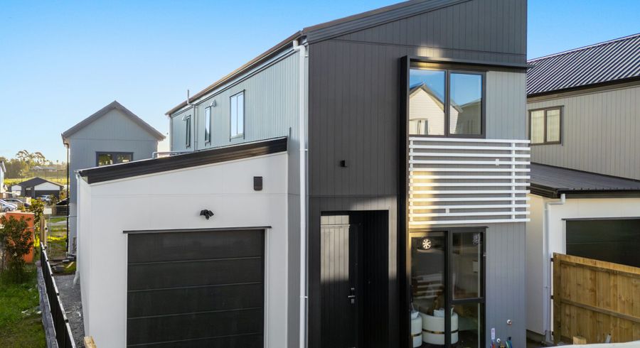  at 4 Farranfore Road, Papakura, Papakura, Auckland