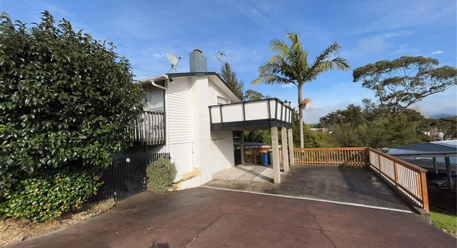  at 27 Sunhill Road, Sunnyvale, Auckland