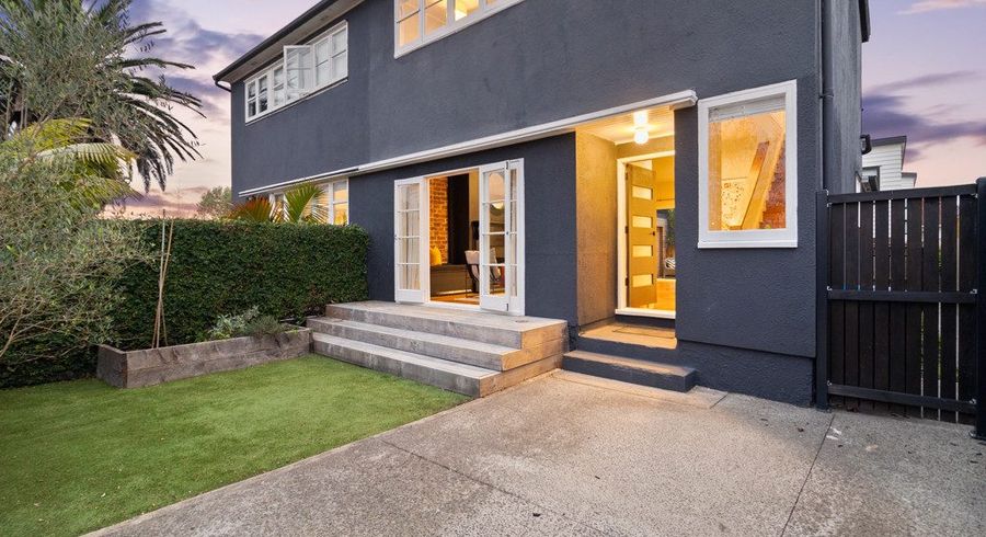  at 1092 Great North Road, Point Chevalier, Auckland City, Auckland