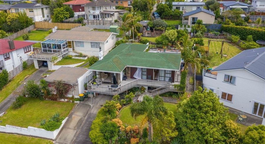  at 54 Bruce Road, Glenfield, Auckland