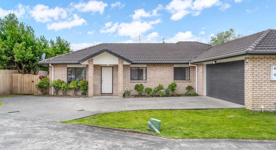  at 12 Cade Place, Weymouth, Manukau City, Auckland
