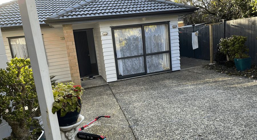  at 7 Chip Grove, Sunnyhills, Manukau City, Auckland