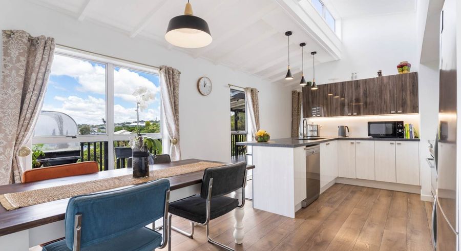  at 2 Captains Close, Torbay, North Shore City, Auckland