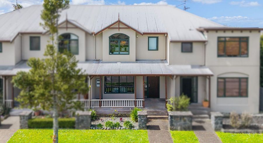  at 3/8 Tuscany Way, Te Atatu Peninsula, Waitakere City, Auckland