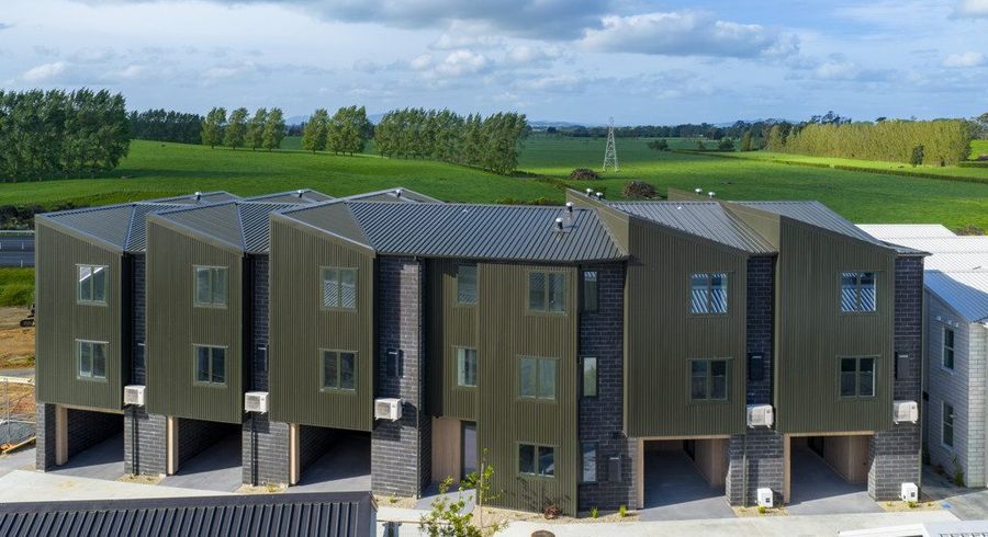  at 33/17 Rocky Road, Rototuna, Hamilton, Waikato