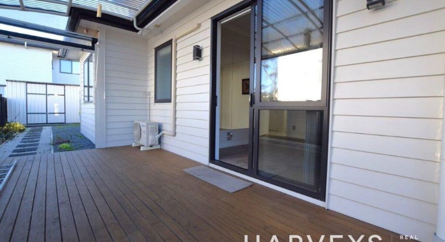  at 52A Mettam Drive, Swanson, Waitakere City, Auckland