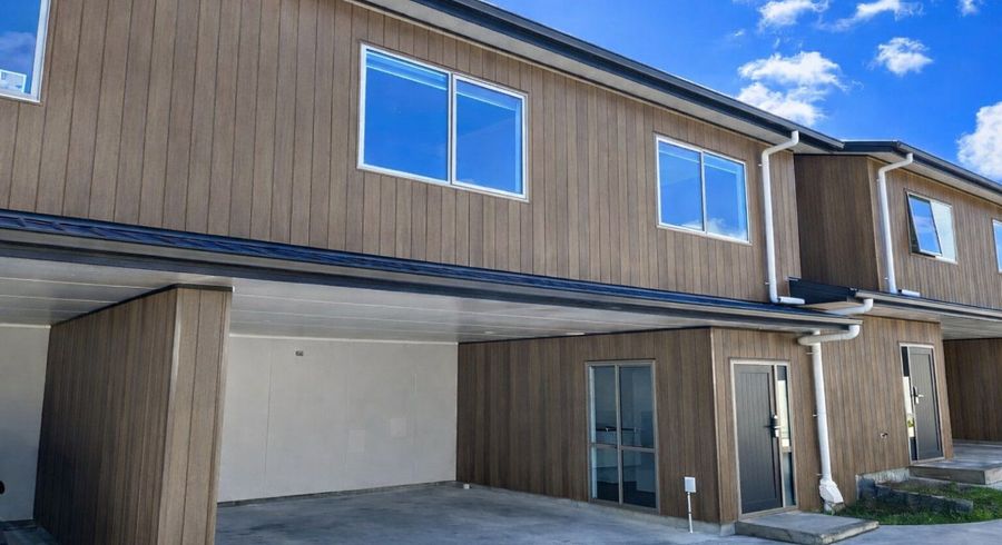  at 2/10 Gazeley Avenue, Silverdale, Hamilton, Waikato