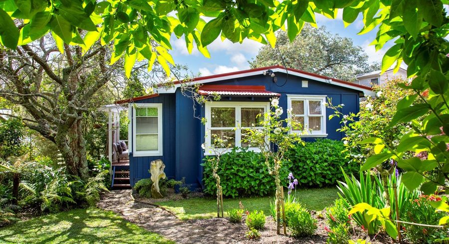  at 1/24 Marina Road, Torbay, North Shore City, Auckland