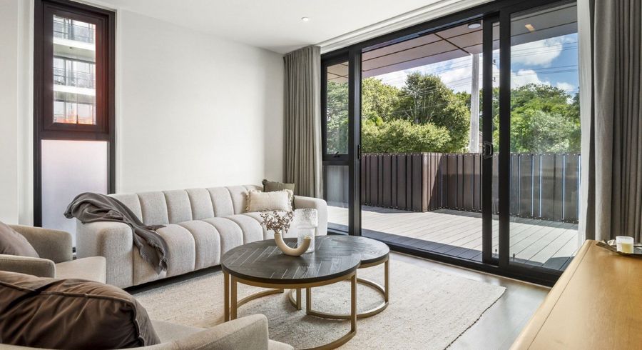  at 1/219 Lake Road, Northcote, North Shore City, Auckland