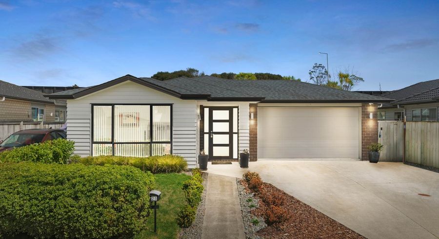  at 21 Ahorangi Road, Silverdale, Rodney, Auckland