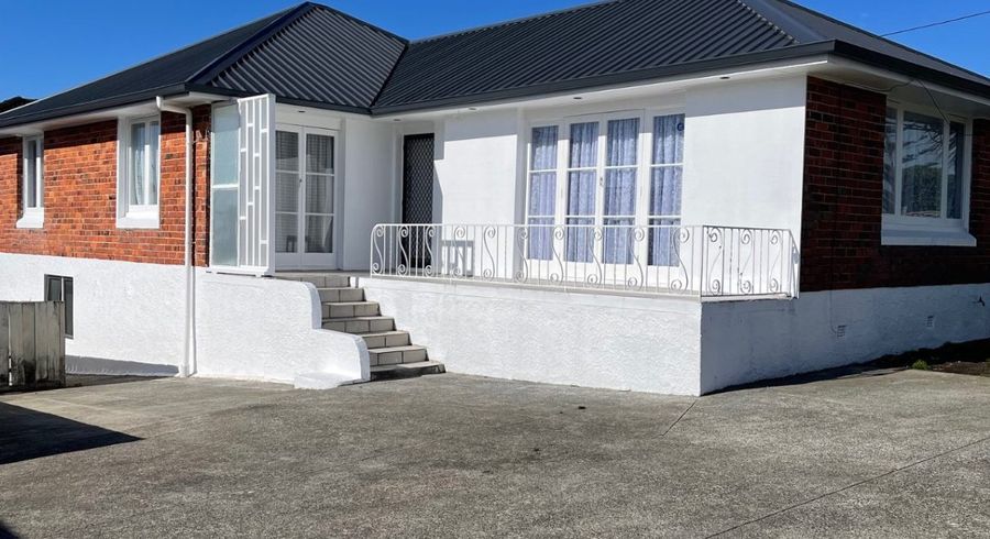  at 1588 Dominion Road Extension, Mount Roskill, Auckland City, Auckland