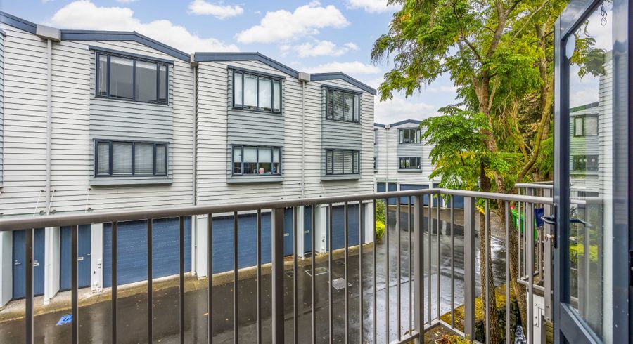  at 4 Dovedale Place, Parnell, Auckland
