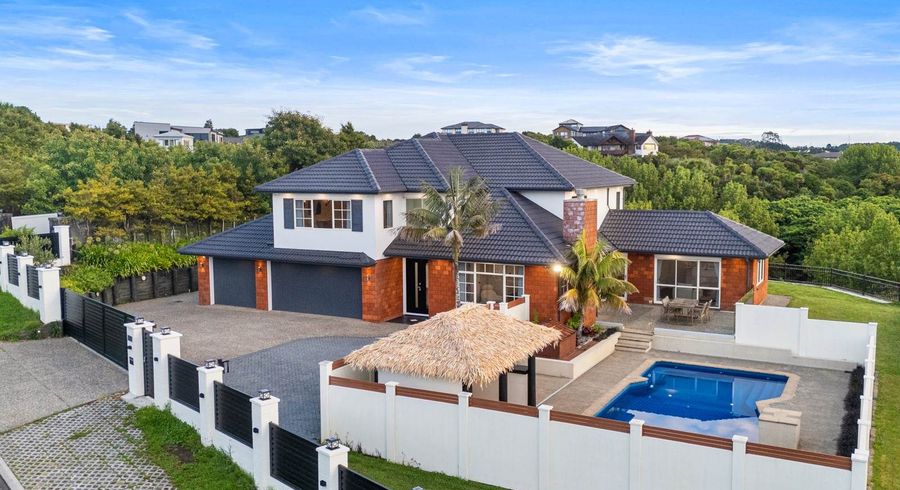  at 31  Regis Lane, Flat Bush, Manukau City, Auckland