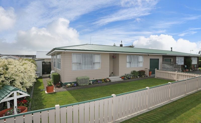  at 18 Russell Street, Feilding, Feilding