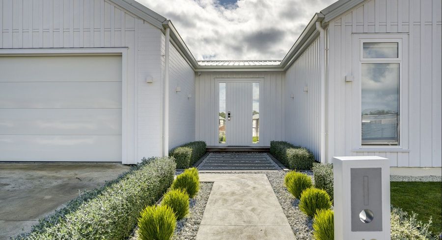  at 46 Kenny Road, Te Awa, Napier