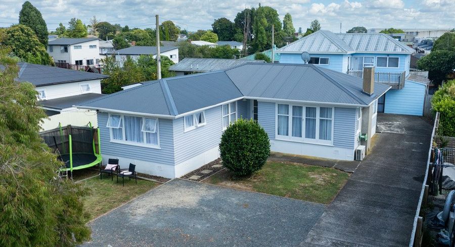  at 24 Eastdale Road, Avondale, Auckland