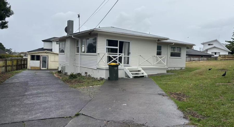  at 43 Farquhar Road, Glendene, Auckland