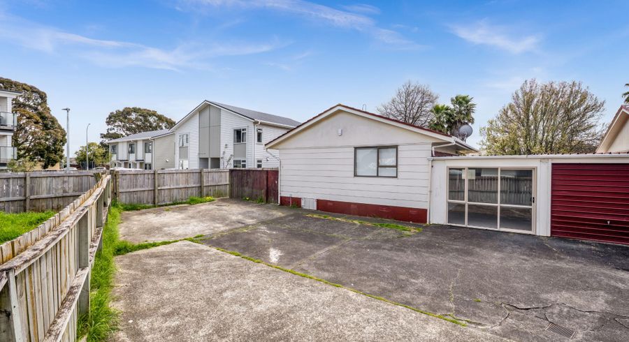  at 2/24 Funnell Place, Manurewa, Manukau City, Auckland