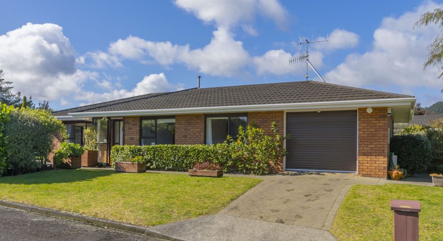  at 12 Chilton Drive, Paraparaumu