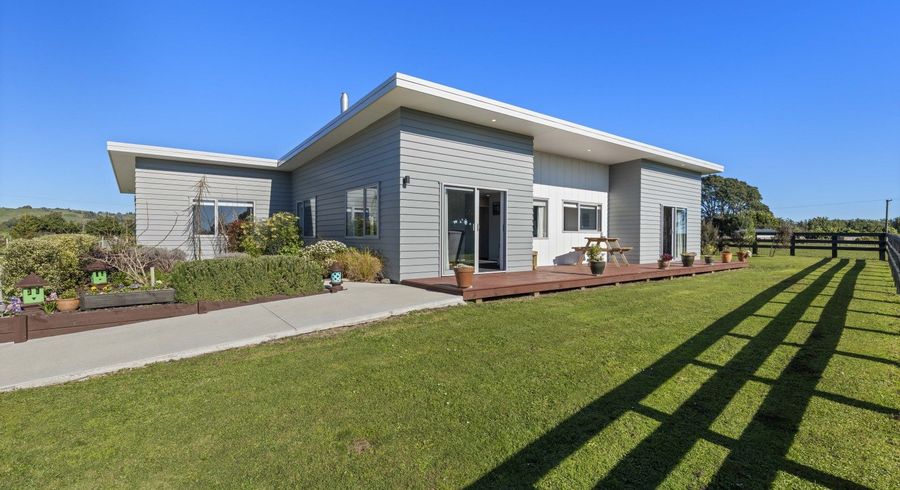  at 43 Carrs Road, Urenui, New Plymouth, Taranaki