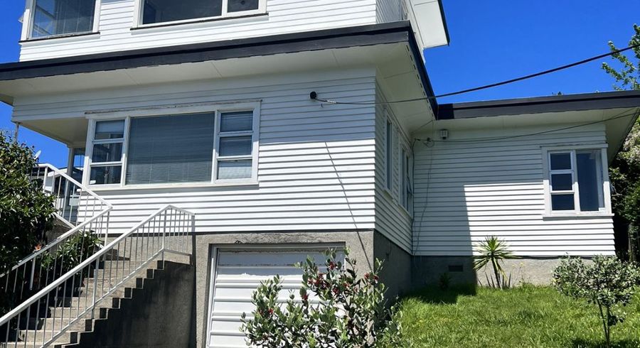  at 4 Ramsgate Terrace, Mairangi Bay, North Shore City, Auckland