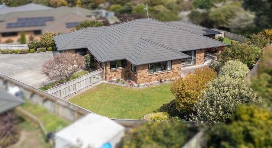  at 33 Gandalf Crescent, Paraparaumu, Kapiti Coast, Wellington