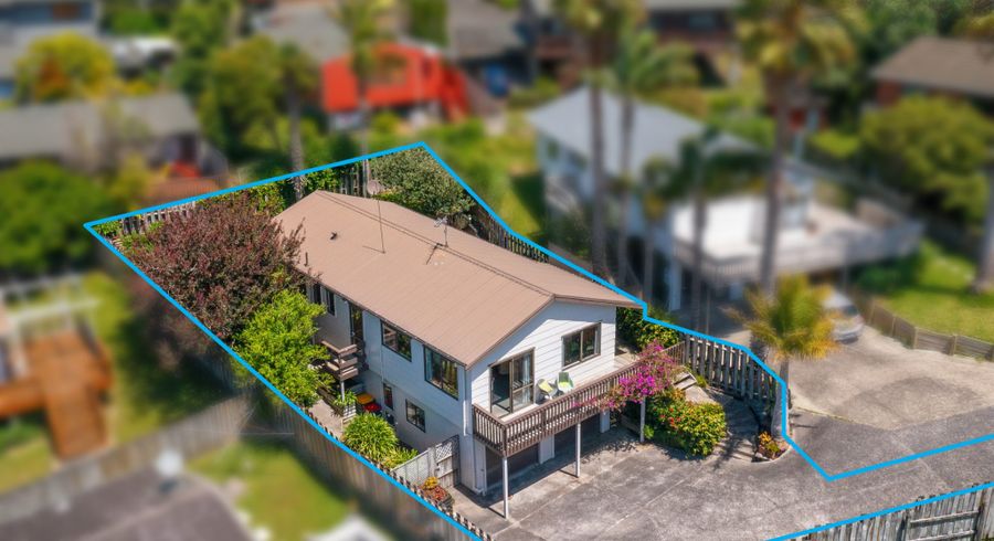  at 1/8 Camilla Grove, Totara Vale, North Shore City, Auckland