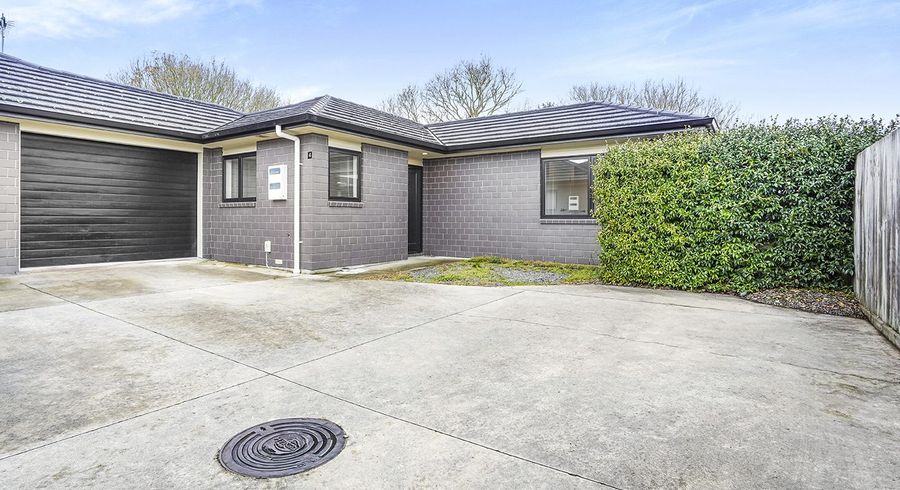 at 4/5 Mahana Road, St Andrews, Hamilton