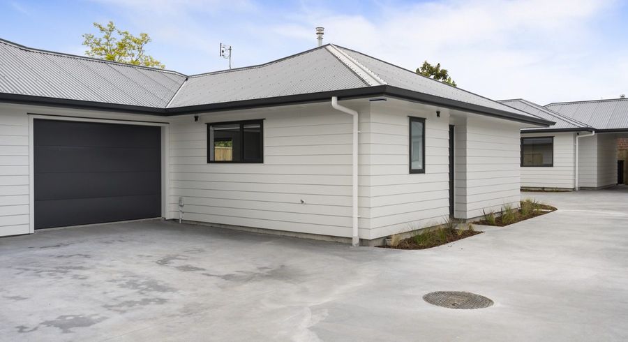  at 2/74 Claude Street, Fairfield, Hamilton