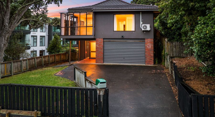  at 6 Valley Road, Browns Bay, North Shore City, Auckland