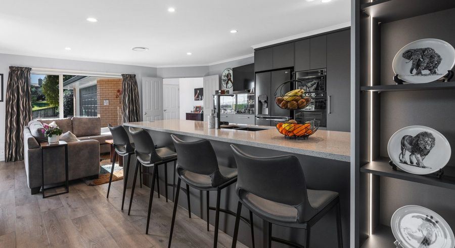  at 19 Roger Guy Place, Welcome Bay, Tauranga