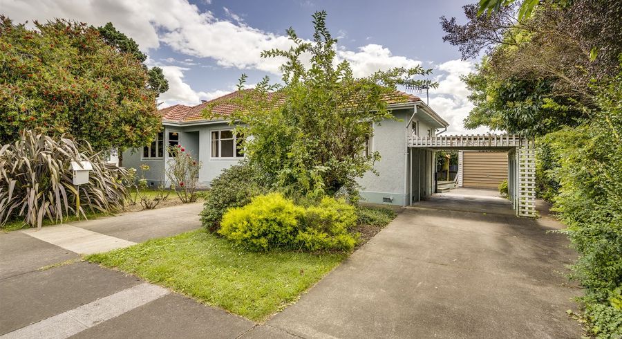 at 703 Park Road South, Akina, Hastings