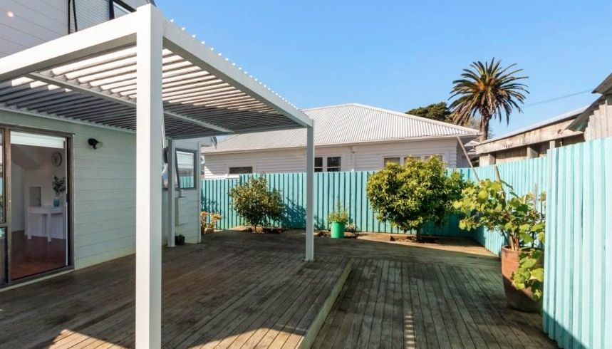  at 2/2 Blockhouse Bay Road, Blockhouse Bay, Auckland City, Auckland