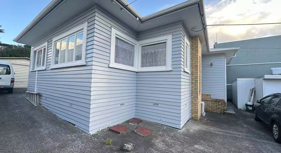 at 523 Mt Albert Road, Three Kings, Auckland City, Auckland