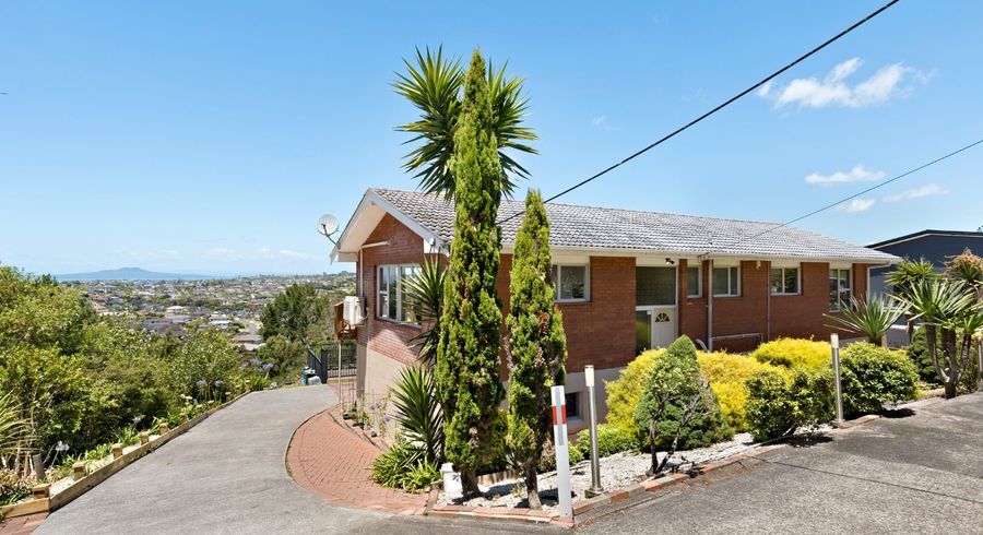  at 89 Lonely Track Road, Fairview Heights, Auckland