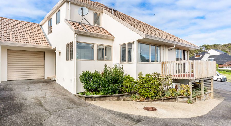  at 1/111 Seaview Road, Glenfield, North Shore City, Auckland