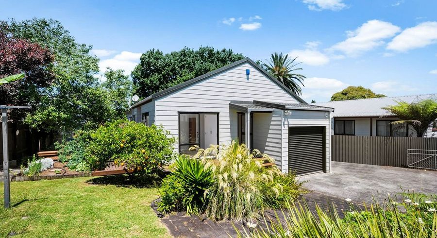  at 2/227 Shirley Road, Papatoetoe, Manukau City, Auckland