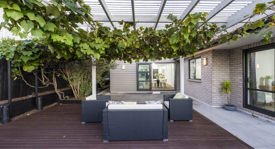  at 16  Waiarohia Place, Hobsonville, Waitakere City, Auckland