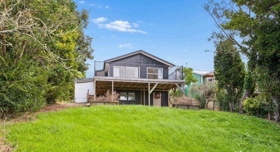  at 261 Sturges Road, Henderson, Waitakere City, Auckland