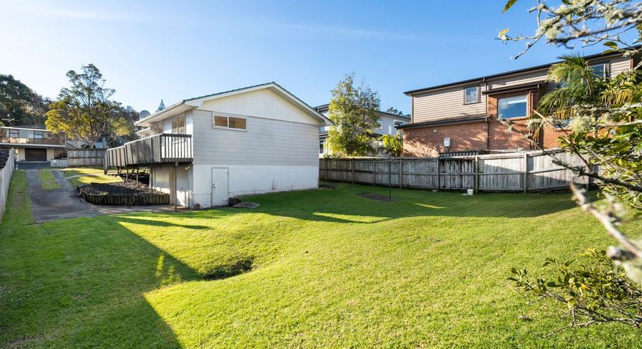  at 43 Lavery Place, Sunnynook, Auckland
