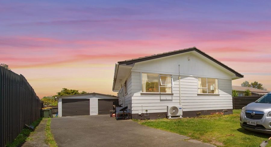  at 16 Palermo Place, Clover Park, Manukau City, Auckland