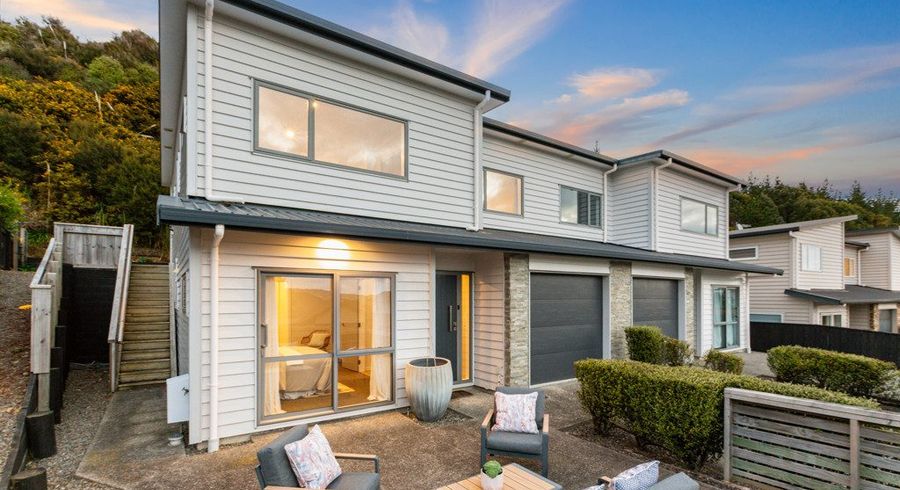  at 5 Pacific View, Whitby, Porirua, Wellington