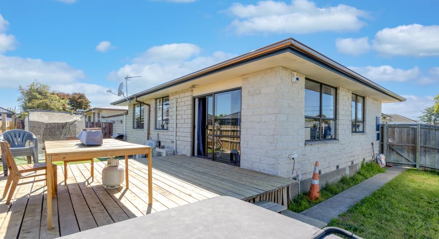  at 1/121 Marlow Road, Aranui, Christchurch