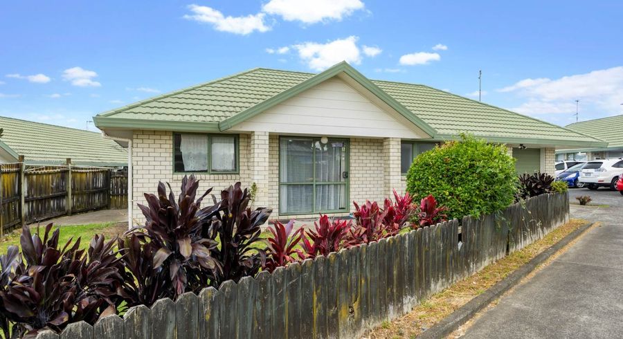  at 1/13 Solveig Place, Randwick Park, Manukau City, Auckland